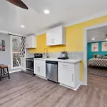 Cozy & Spacious 1Br In Montrose Walk To Top Attractions